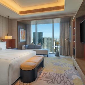 Premier Suite
